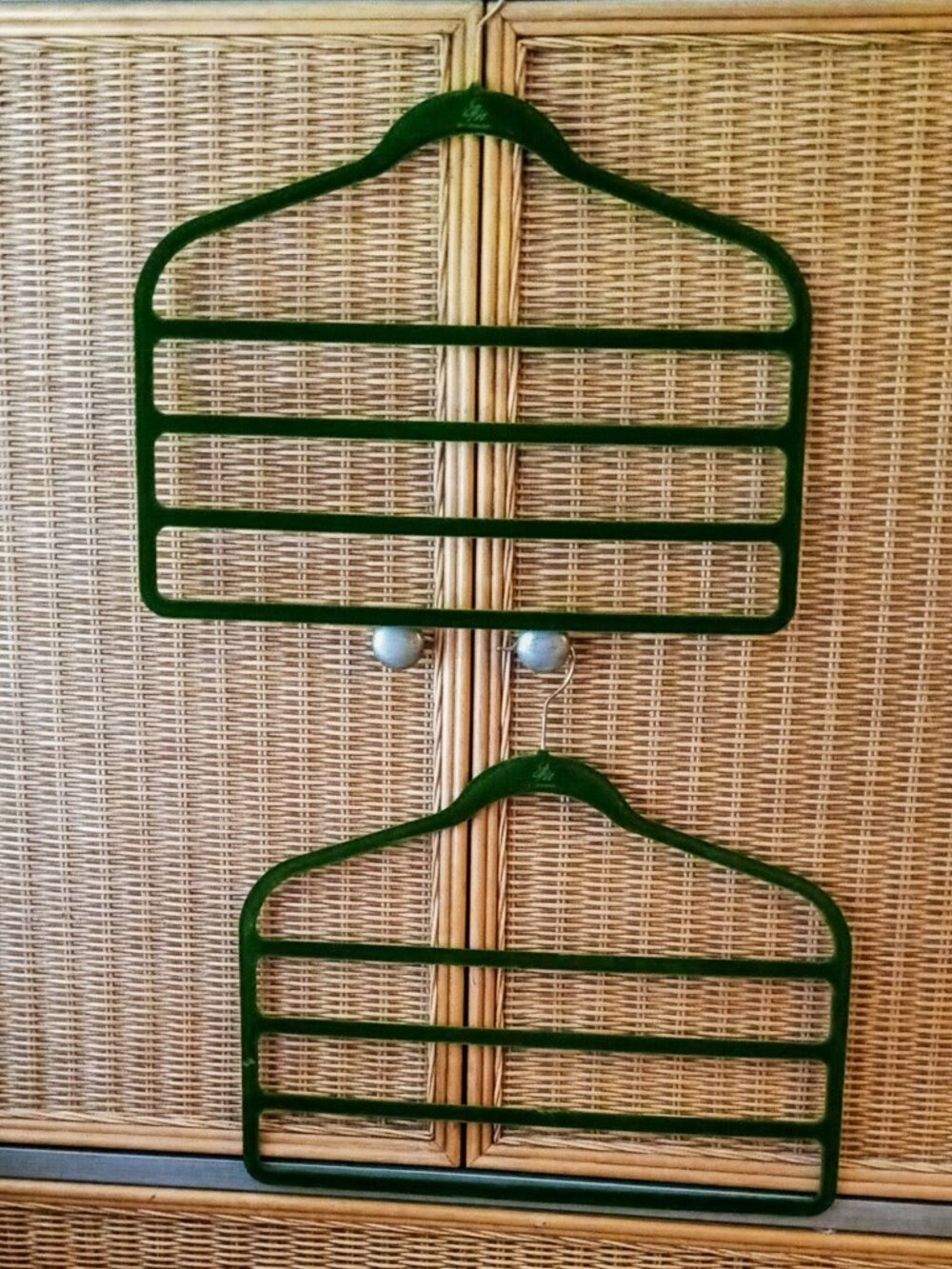 Joy Mangano Huggable Hangers 2pk Four-Bar Velvet Green - Picture 5 of 16